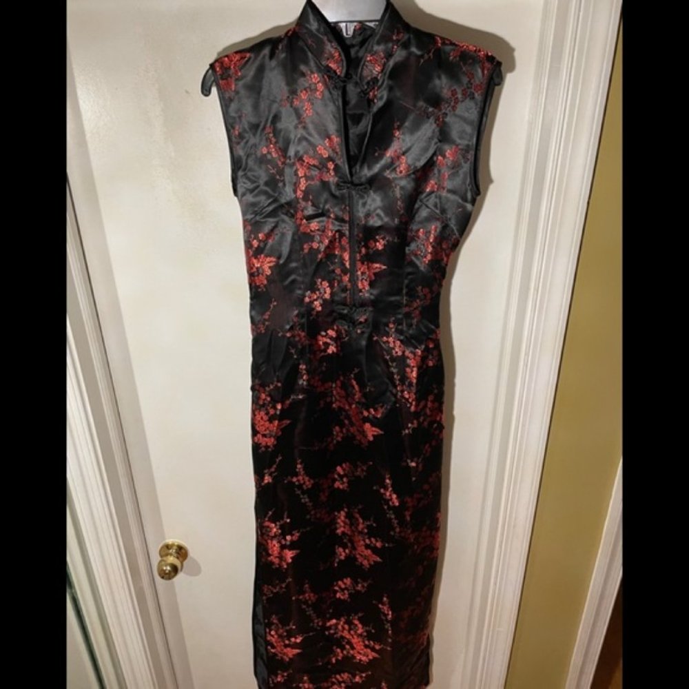 Japanese Gown - Needs new zipper
